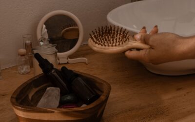 Jaką szczotkę wybrać? – Trycholog wyjaśnia, jak wybrać najlepszą i dlaczego to takie ważne